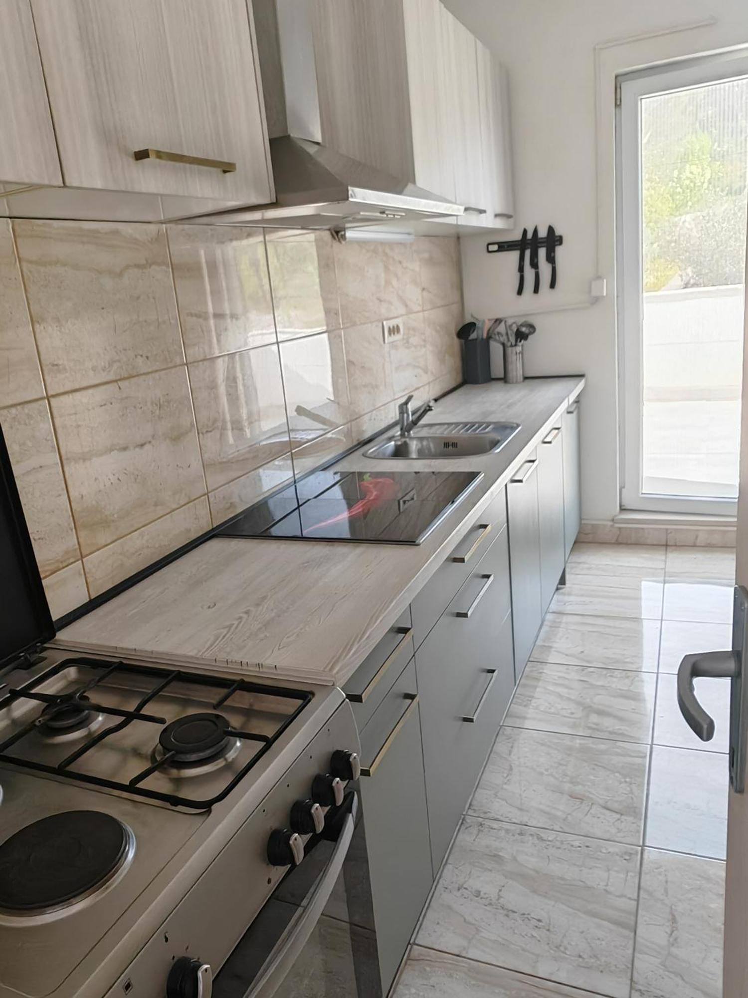 Holiday House "Villa Flora" Шибеник Екстер'єр фото